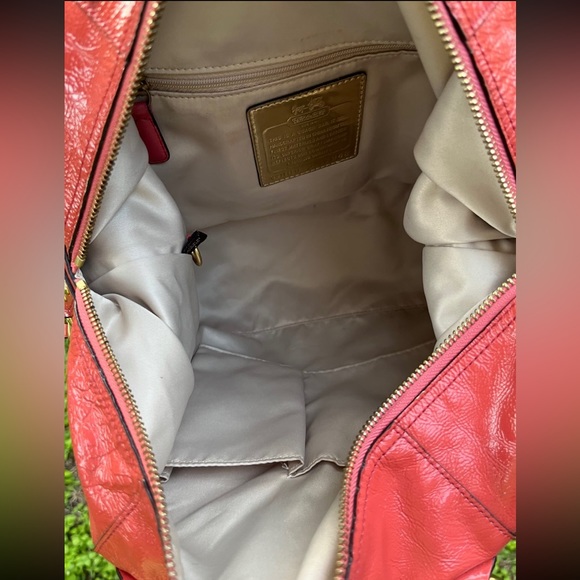 Ltd Ed Large Coach Sabrina Satchel in Coral - Picture 13 of 16